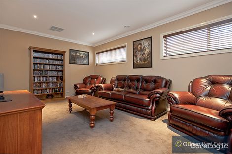 Property photo of 10 Crystal Court Drouin VIC 3818