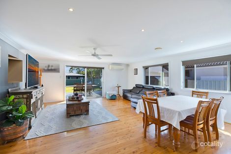 Property photo of 29 Kathleen White Crescent Killarney Vale NSW 2261