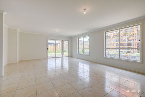 43 Macadamia Cct, Park Ridge, QLD 4125