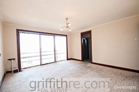 Property photo of 33 Lawford Crescent Griffith NSW 2680