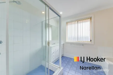 Property photo of 2 Jaf Place Blairmount NSW 2559