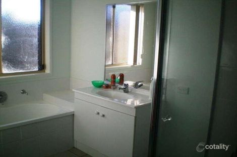 Property photo of 11 Blake Court Thabeban QLD 4670