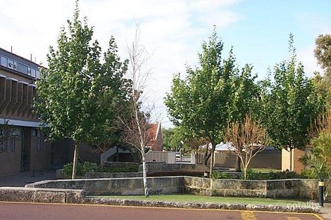 44 Swan St, South Perth, WA 6151