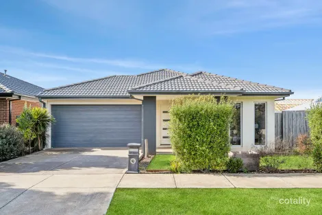 27 BURGESS AVE, ARMSTRONG CREEK, VIC 3217