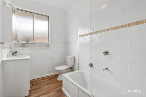 Property photo of 35 Libau Avenue Bell Park VIC 3215