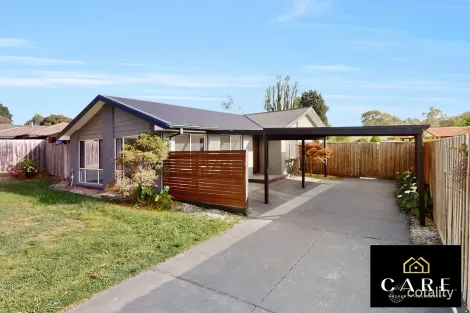 Property photo of 39 Pound Road Hampton Park VIC 3976