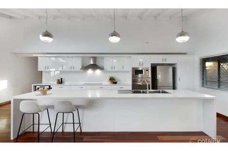 Property photo of 21 Ivy Street Carrara QLD 4211