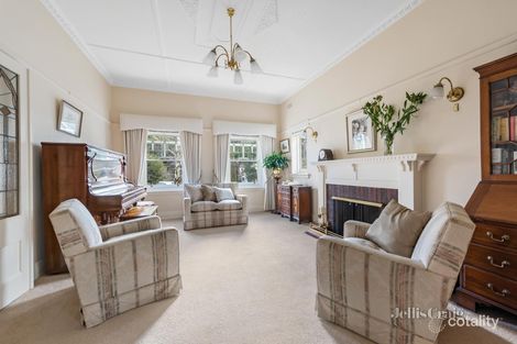 Property photo of 11 Holyrood Street Camberwell VIC 3124