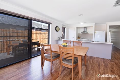 Property photo of 25 Eminence Way Craigieburn VIC 3064