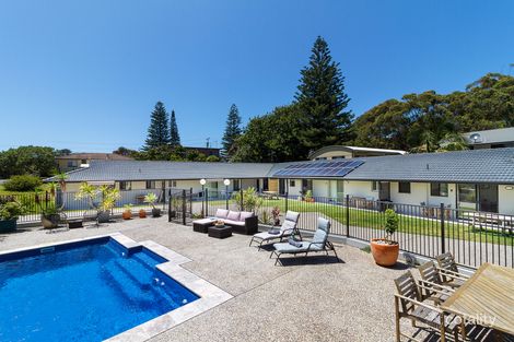 Property photo of 2 Carramatta Close Boomerang Beach NSW 2428