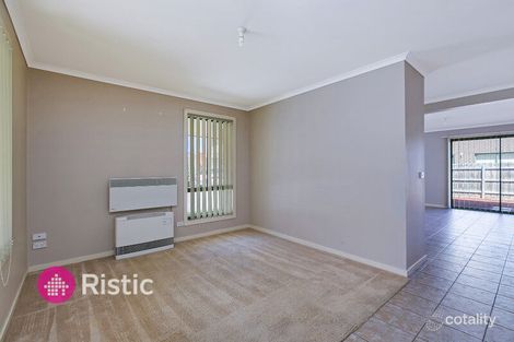 Property photo of 16 Pace Circuit South Morang VIC 3752