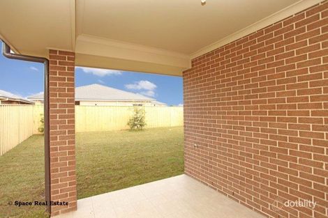 Property photo of 14 Tarrawarra Avenue Gledswood Hills NSW 2557