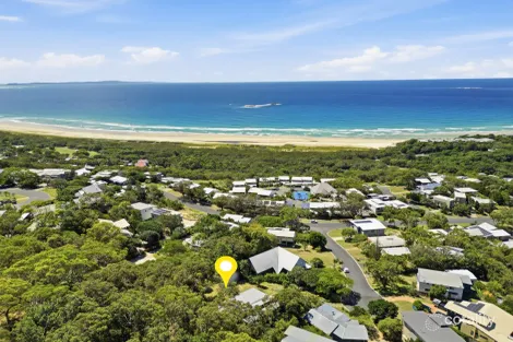 4 Baker Ct, Point Lookout, QLD 4183