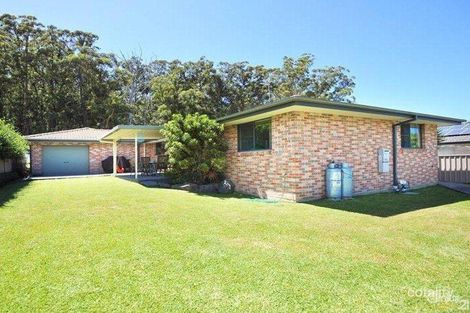 Property photo of 10 Paddymelon Circuit Bonville NSW 2450