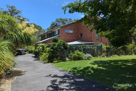 Property photo of 22 Ginganup Road Summerland Point NSW 2259