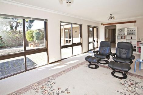 Property photo of 11 Amber Grove Mount Waverley VIC 3149
