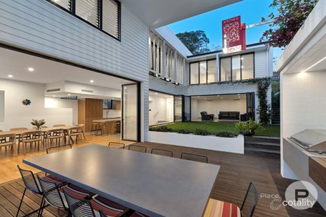 Property photo of 30 Orchard Terrace St Lucia QLD 4067