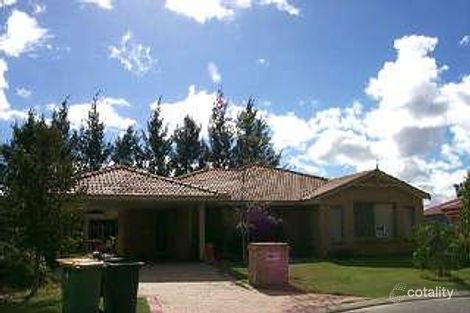 26 Lansing St, Queens Park, WA 6107