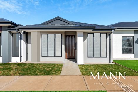Property photo of 100 Fuchsia Drive Rockbank VIC 3335