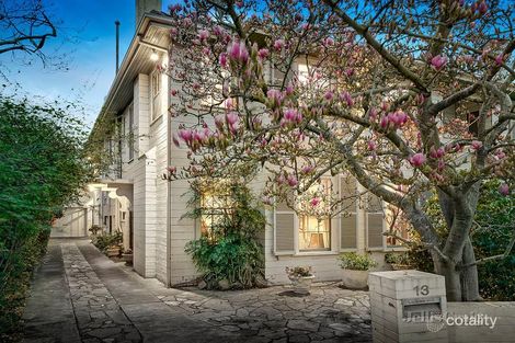 Property photo of 13 Kyeamba Grove Toorak VIC 3142