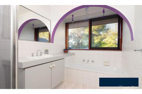 Property photo of 2 Quarrion Drive Carrum Downs VIC 3201