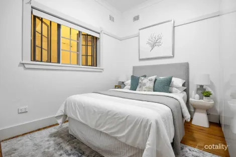 Property photo of 8/64 Sir Thomas Mitchell Road Bondi Beach NSW 2026