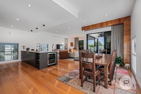 62 Joseph St, Camp Hill, QLD 4152