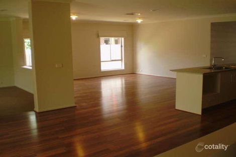Property photo of 23 Kingsley Parade Carnegie VIC 3163
