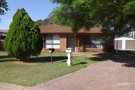 Property photo of 12 Sayce Close Metford NSW 2323