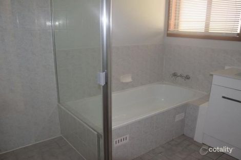 Property photo of 12 Sayce Close Metford NSW 2323