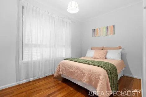 Property photo of 1 Olive Grove Frankston VIC 3199