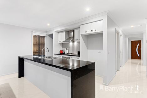 Property photo of 3 Beaumont Drive Chirnside Park VIC 3116