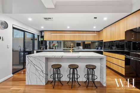 Property photo of 26 Lucretia Circle North Coogee WA 6163