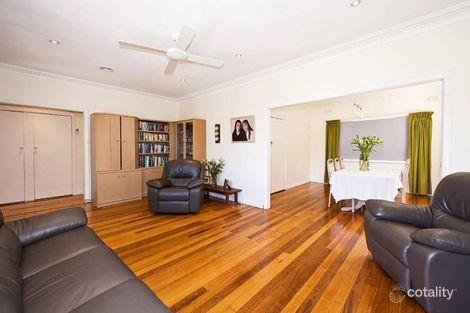 Property photo of 71 Invermay Grove Rosanna VIC 3084