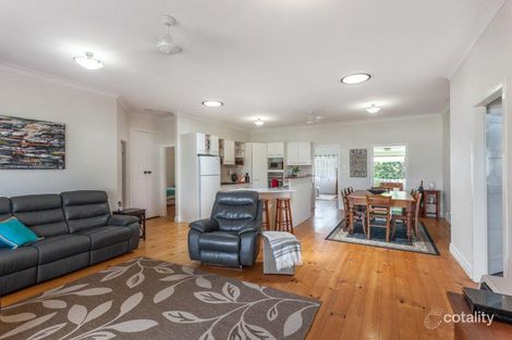 Property photo of 32 Rhyde Street Mount Lofty QLD 4350