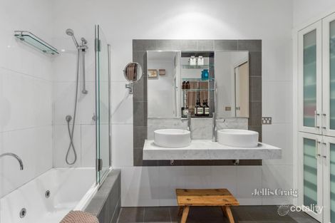 Property photo of 5 Laleham Court Eltham VIC 3095