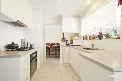 Property photo of 9 Bundeena Avenue Keysborough VIC 3173