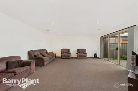 Property photo of 94 Hatchlands Drive Deer Park VIC 3023