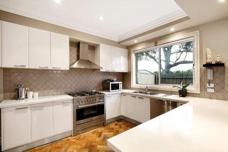 Property photo of 2/49 Wetherby Road Doncaster VIC 3108