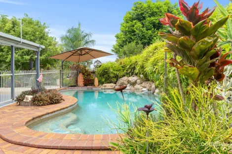 Property photo of 25 Summerhill Drive Mooroobool QLD 4870