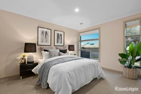 Property photo of 91 Caversham Drive Pakenham VIC 3810