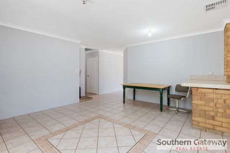 Property photo of 2 Brignell Gardens Parmelia WA 6167