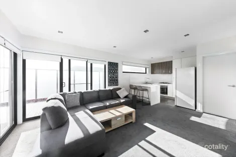 Property photo of 2/185 Millers Road Altona North VIC 3025