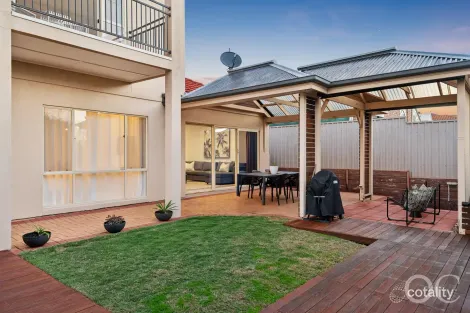 Property photo of 8 Ingleton Drive Hallett Cove SA 5158
