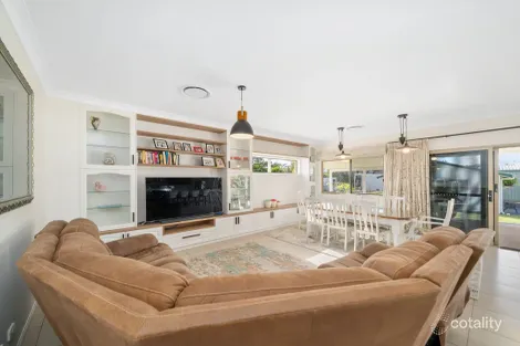 Property photo of 14 Finnie Road Deagon QLD 4017