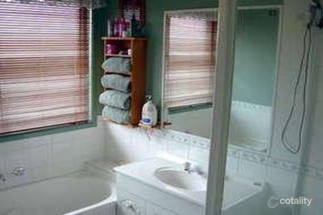 Property photo of 28 Lysander Avenue Rosemeadow NSW 2560