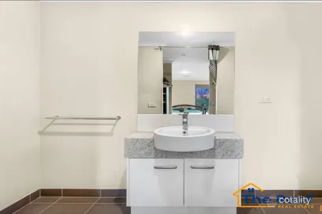 Property photo of 811 Tarneit Road Tarneit VIC 3029