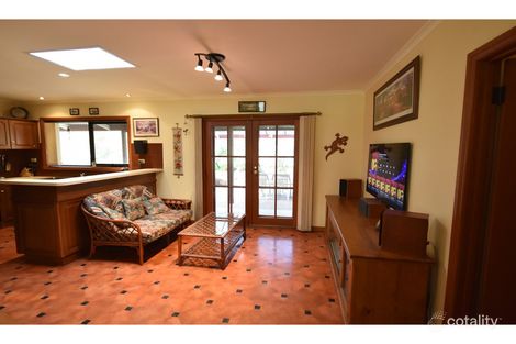 Property photo of 11 Austin Crescent Cockatoo Valley SA 5351