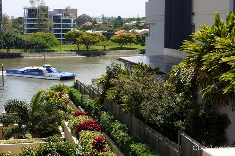 Property photo of 27/76 Thorn Street Kangaroo Point QLD 4169