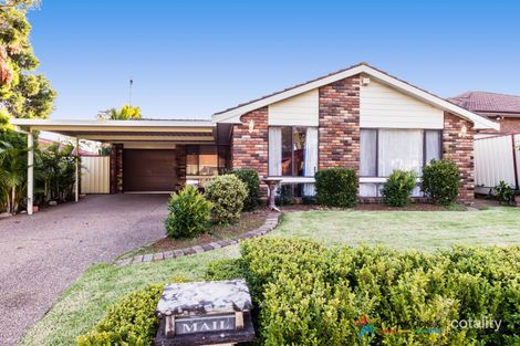 Property photo of 17 Bowerbird Crescent St Clair NSW 2759
